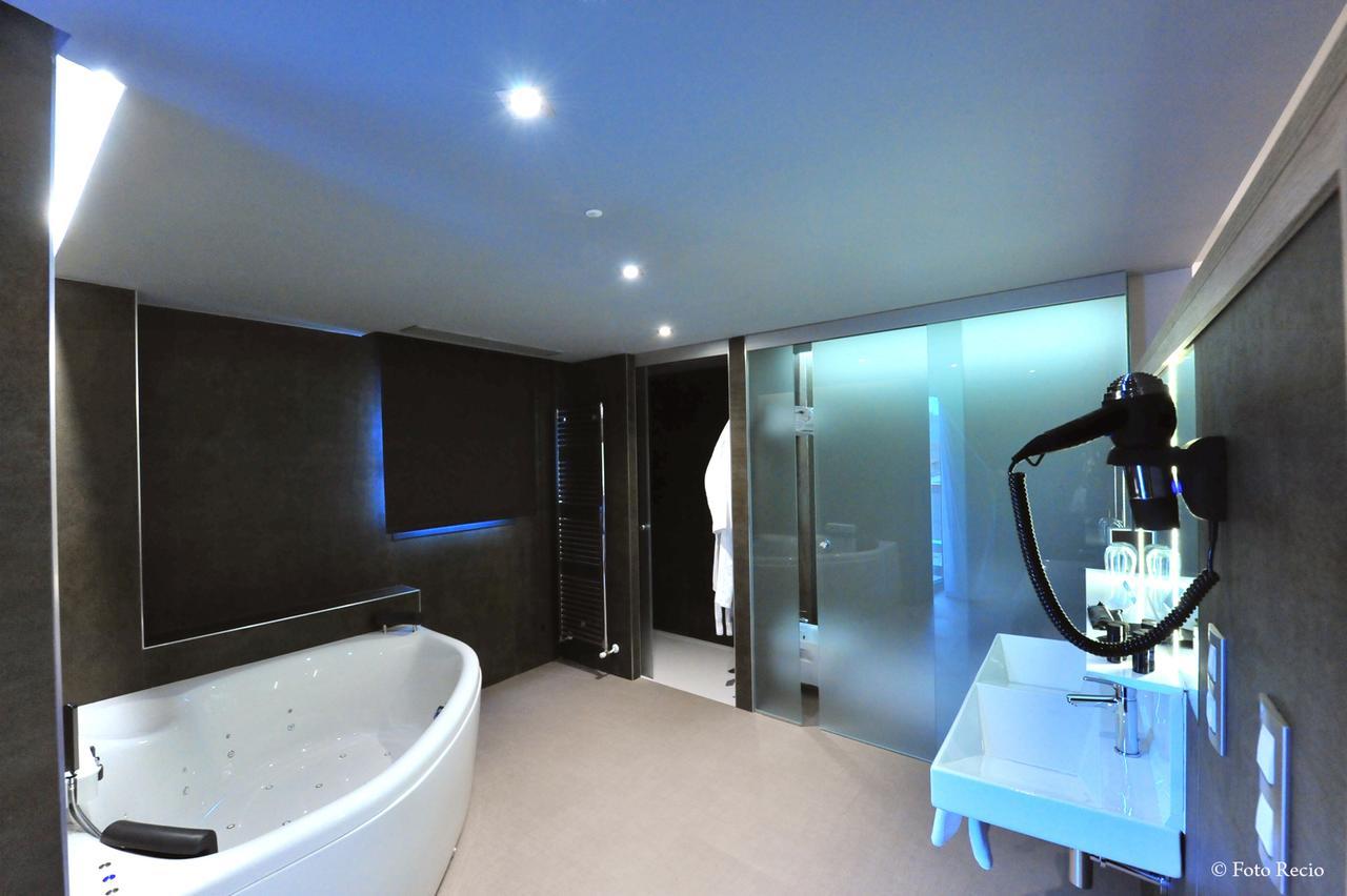 Hotel & Spa Ciudad De Binéfar エクステリア 写真