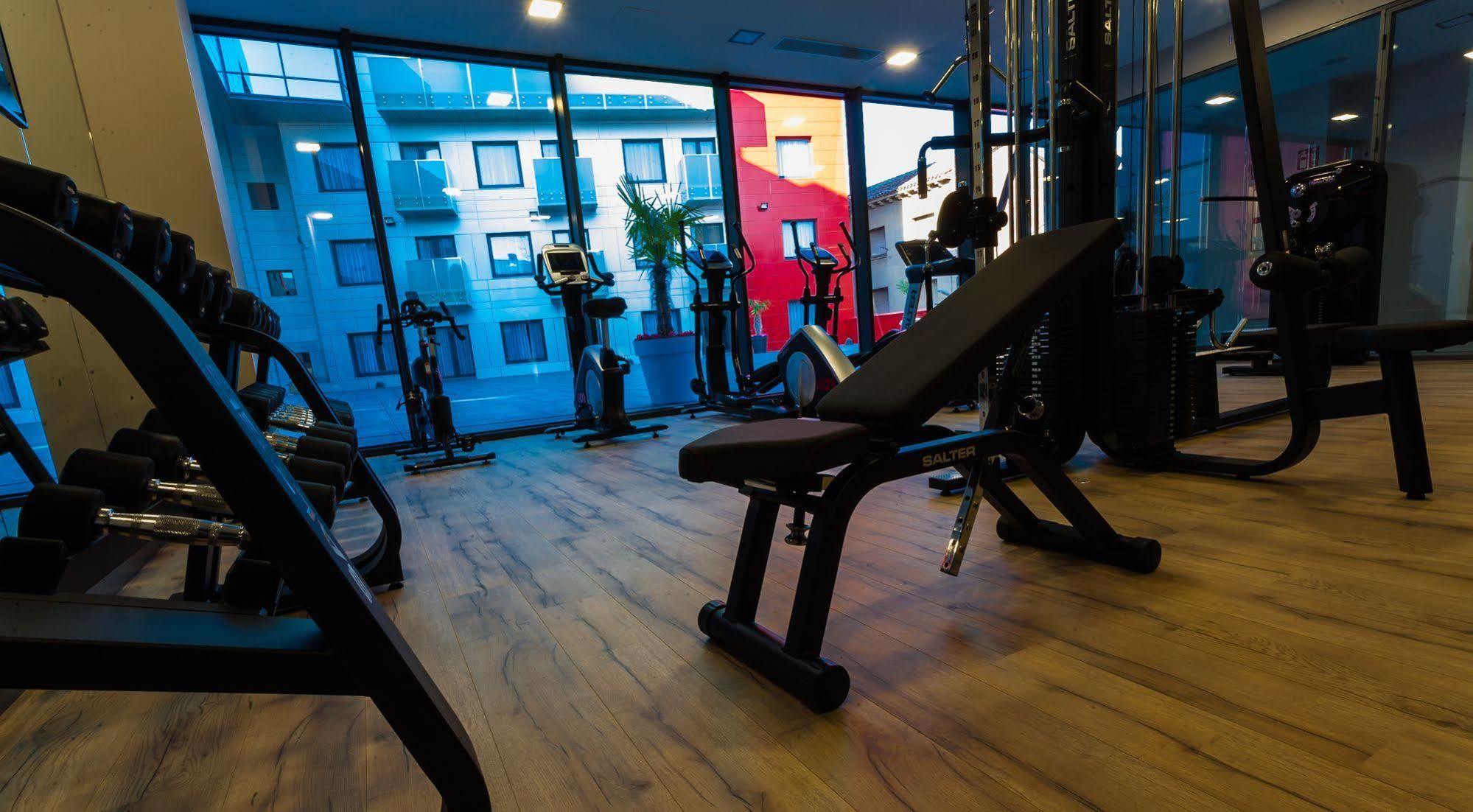 Hotel & Spa Ciudad De Binéfar エクステリア 写真