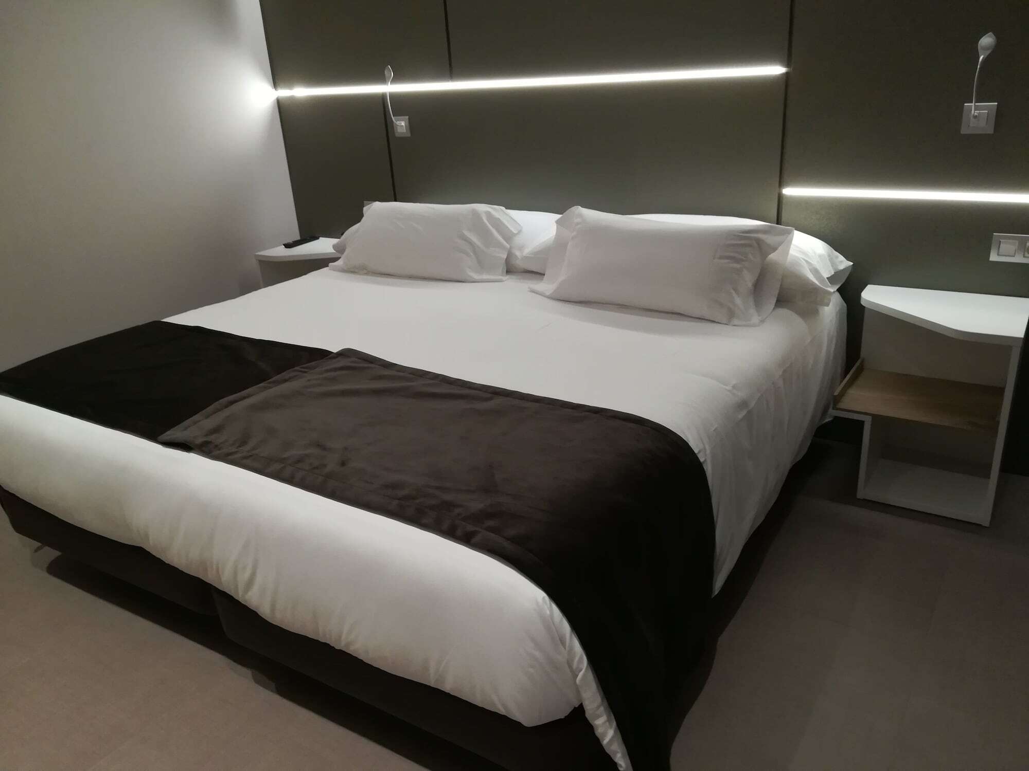 Hotel & Spa Ciudad De Binéfar エクステリア 写真