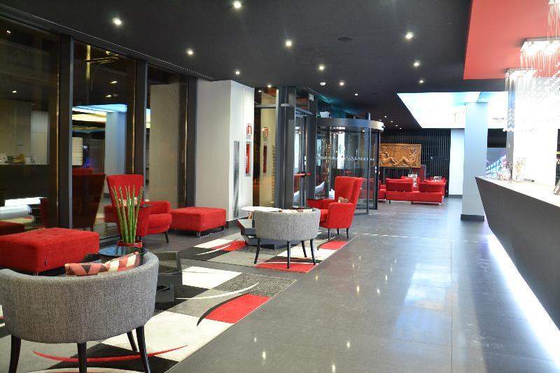 Hotel & Spa Ciudad De Binéfar エクステリア 写真