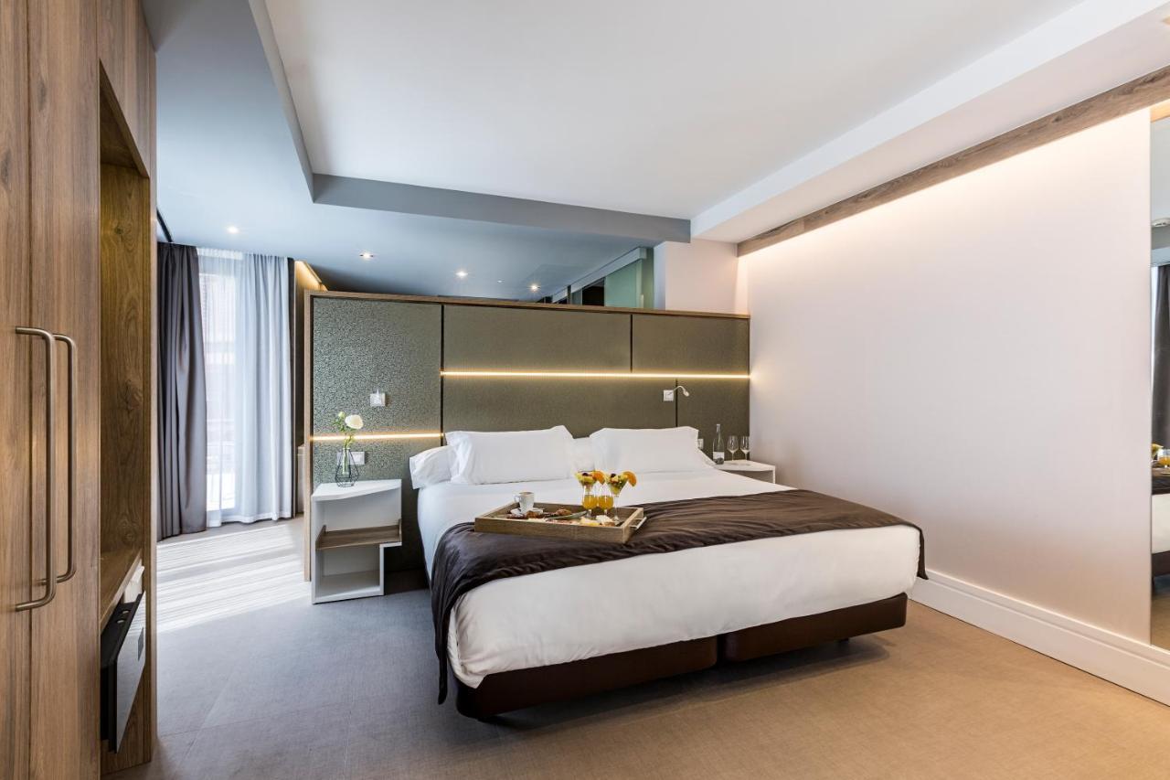 Hotel & Spa Ciudad De Binéfar エクステリア 写真